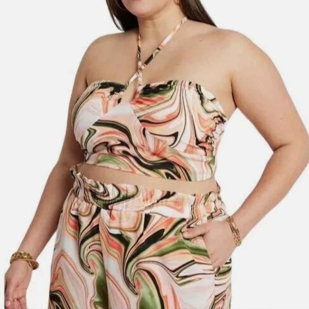 NWT Eloquii Ruched Halter Top